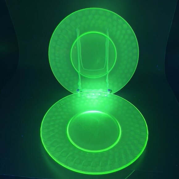 Vintage Uranium UV Glowing Glass Dish Plate Round Dishes Plates Optic Dots Set 2 - Picture 1 of 14